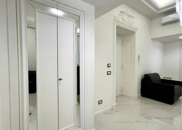 Ferdinando's * نابولي