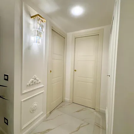 Ferdinando's Apartment *