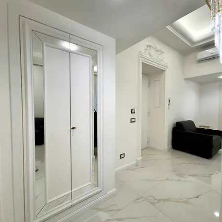 Ferdinando's * Naples