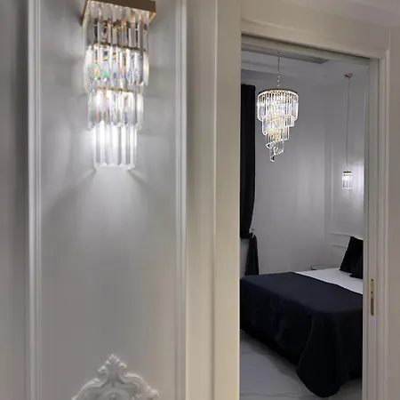 Ferdinando's Apartment Naples